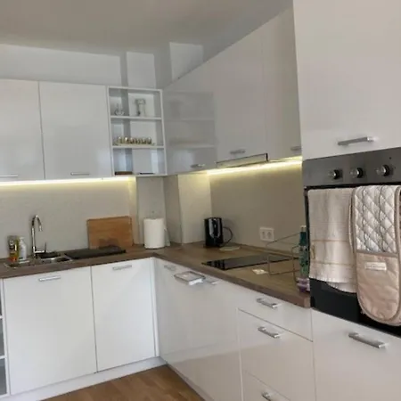 Скандинавският Хюга, Апартаменты Apartament